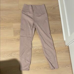 Vuori Mauve High-Waisted Leggings